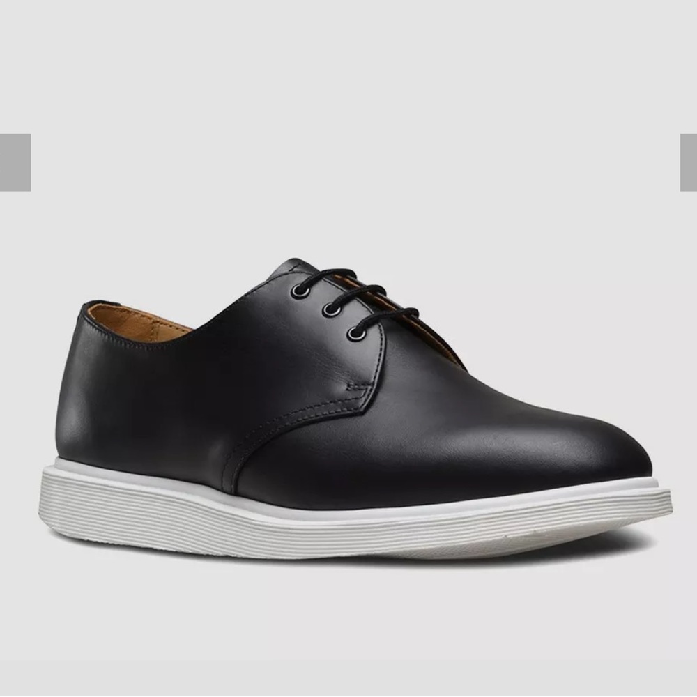 •Dr Martens• Men’s Shoes Oxfords, great condition